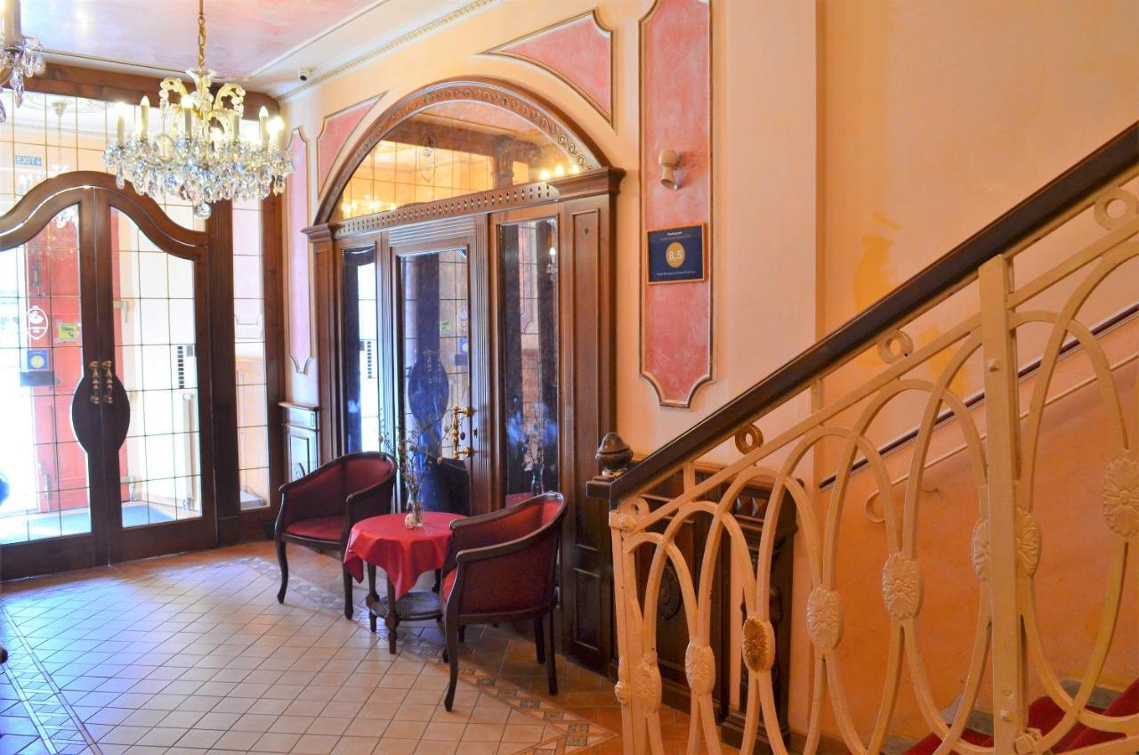 Hotel Renesance Krasna Kralovna Karlsbad Eksteriør billede