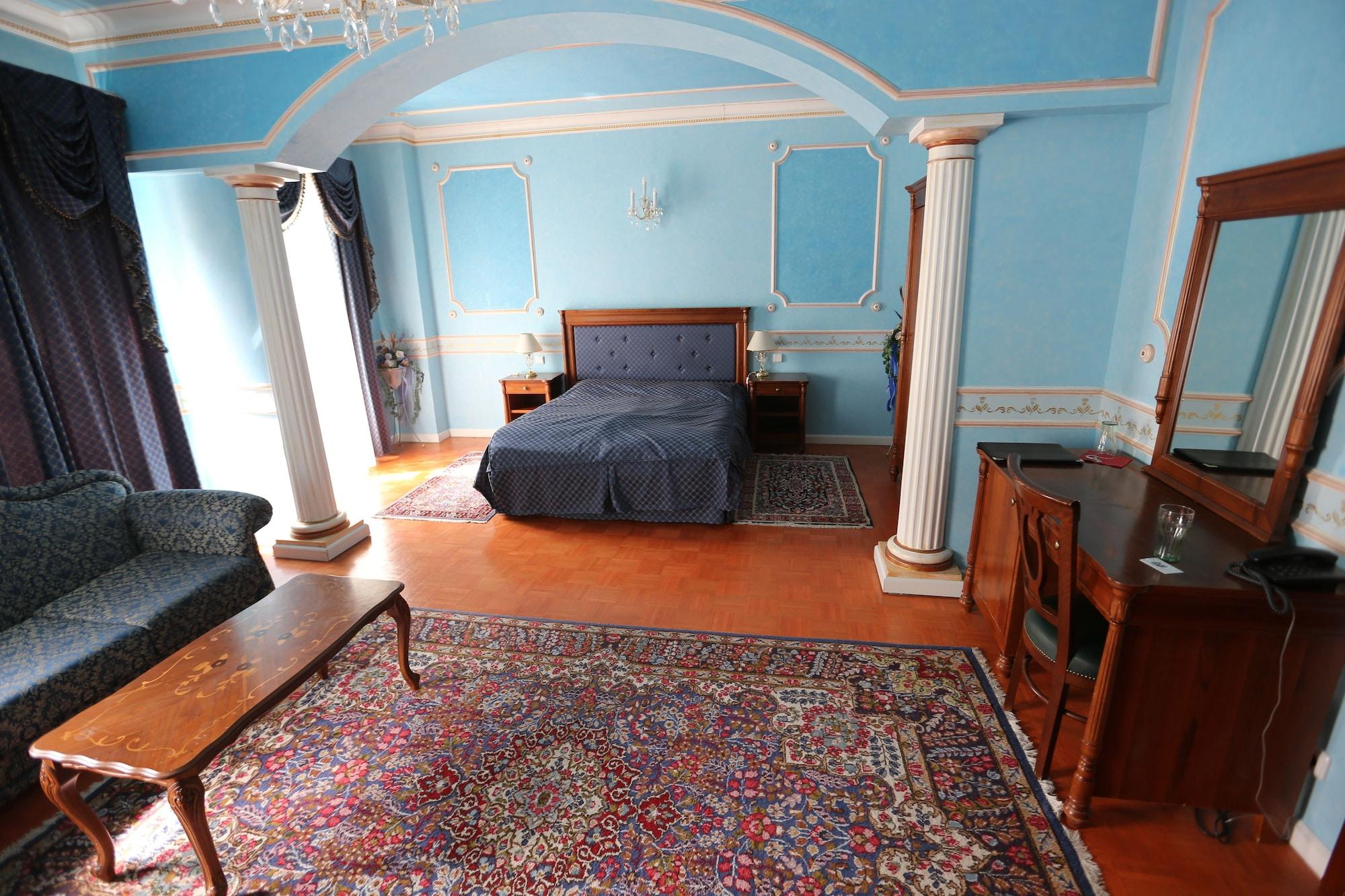 Hotel Renesance Krasna Kralovna Karlsbad Eksteriør billede