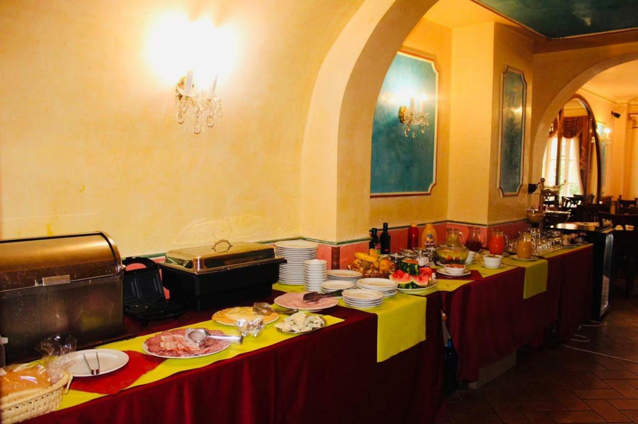 Hotel Renesance Krasna Kralovna Karlsbad Eksteriør billede